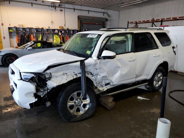 2017 TOYOTA 4RUNNER SR JTEBU5JR1H5425289