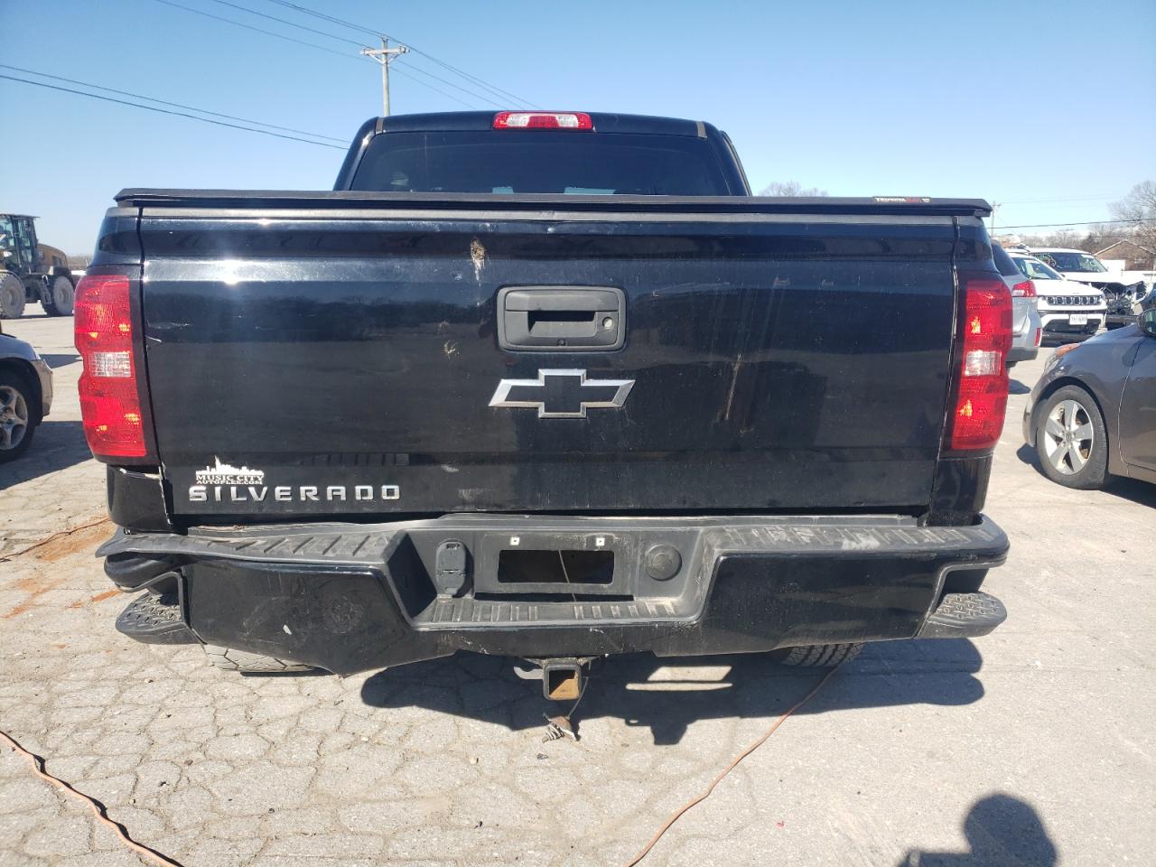 2018 Chevrolet Silverado K1500 Custom vin: 3GCUKPEC8JG248808