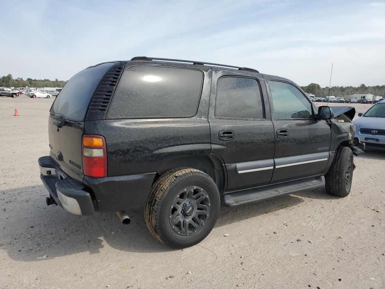 1GNEC13Z03J235842 2003 Chevrolet Tahoe C1500