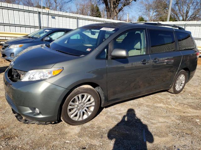 2012 Toyota Sienna XLE