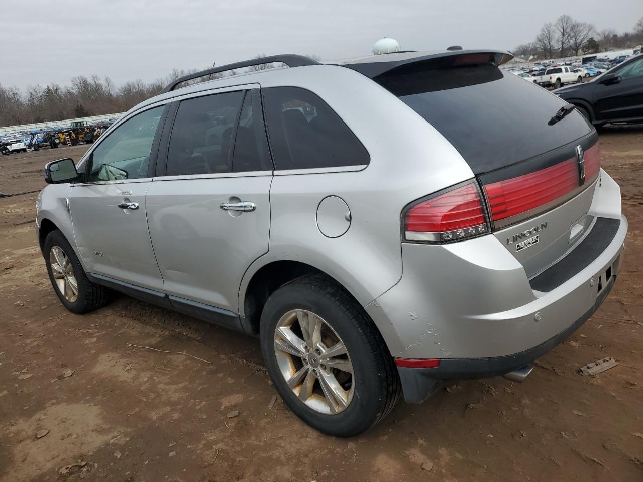 Lot #2404629130 2010 LINCOLN MKX