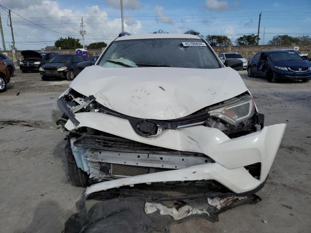 2018 TOYOTA RAV4 LE - JTMZFREV4JJ728916