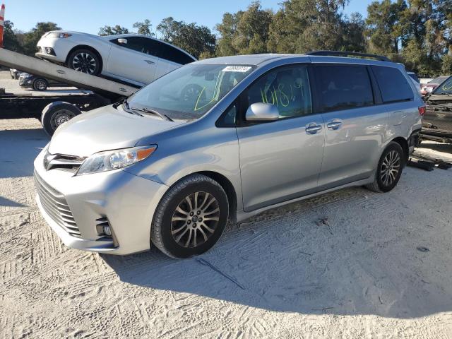 2019 Toyota Sienna XLE