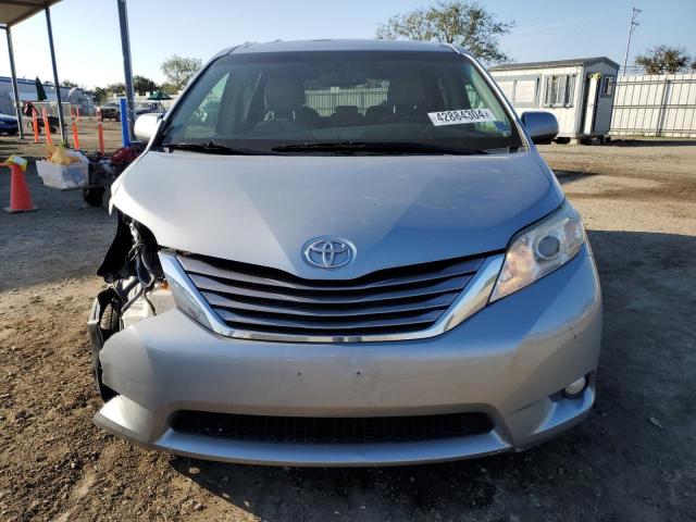 2016 TOYOTA SIENNA XLE 5TDYK3DC6GS693862