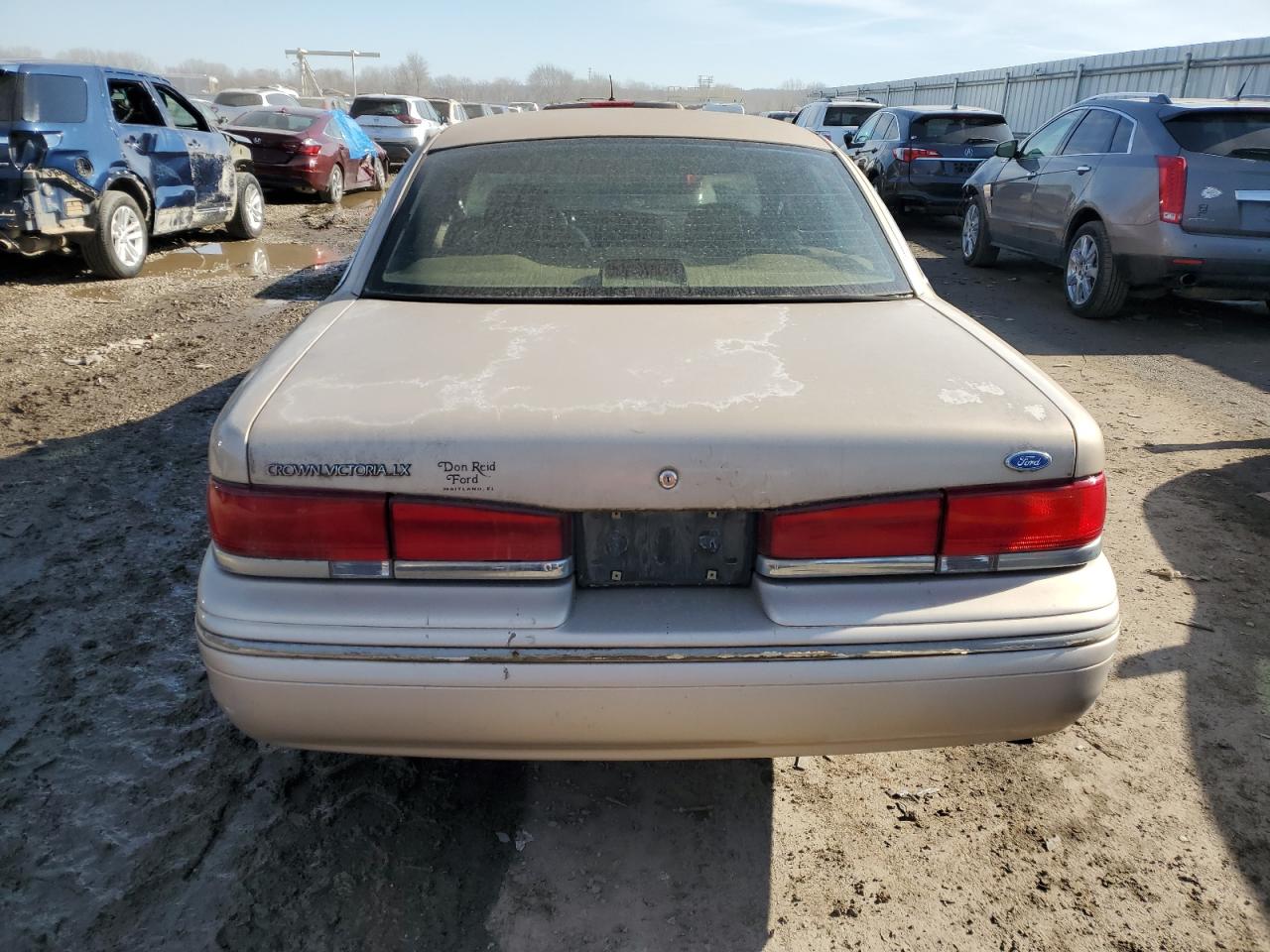 2FALP74W2VX174778 1997 Ford Crown Victoria Lx