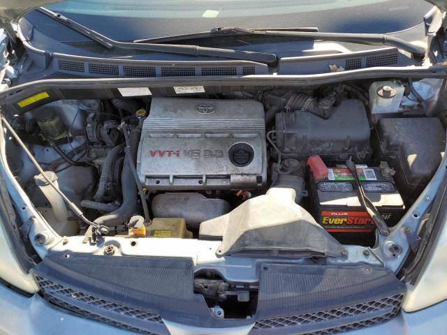 2005 Toyota Sienna - Image 12