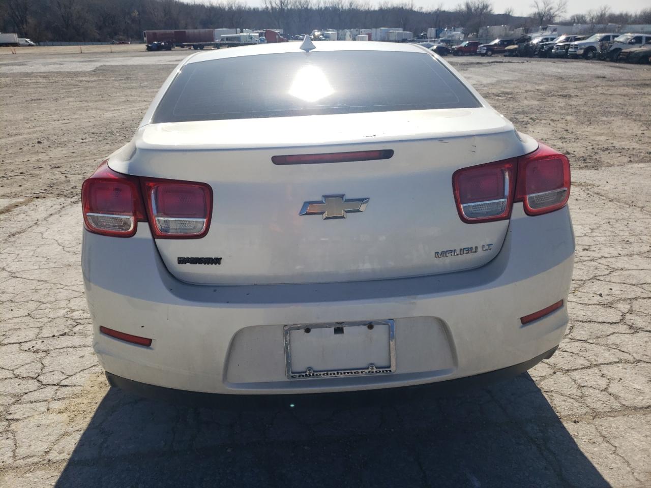 1G11E5SL0EF181124 2014 Chevrolet Malibu 2Lt