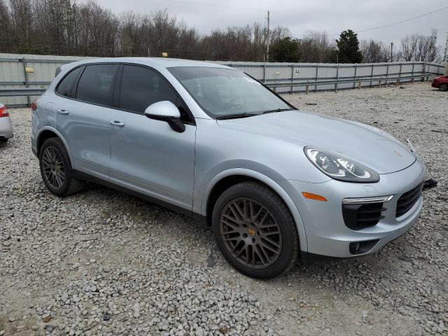 VIN WP1AA2A22HKA84219 2017 Porsche Cayenne no.4