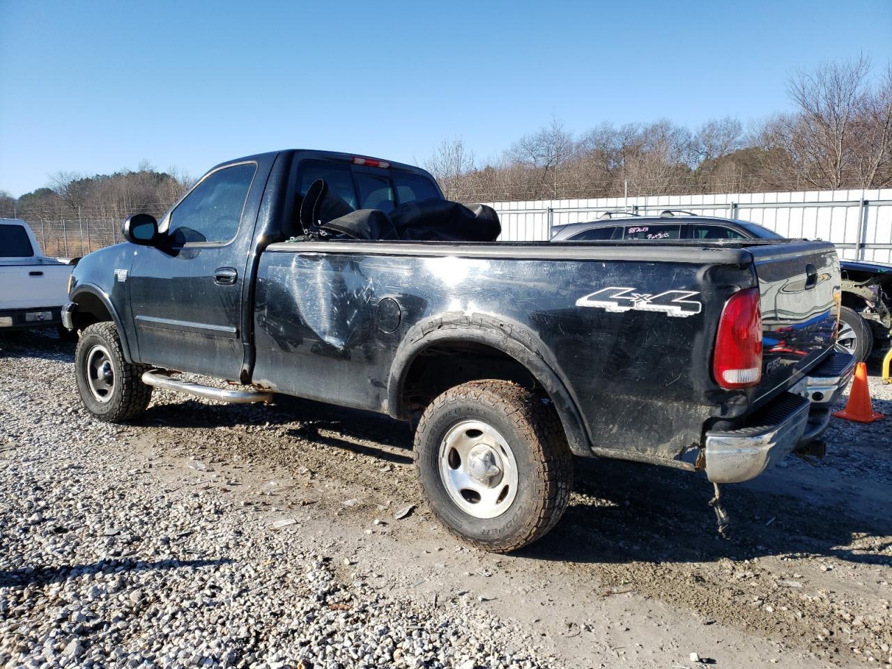 1FTRF18L42NA89667 2002 Ford F150