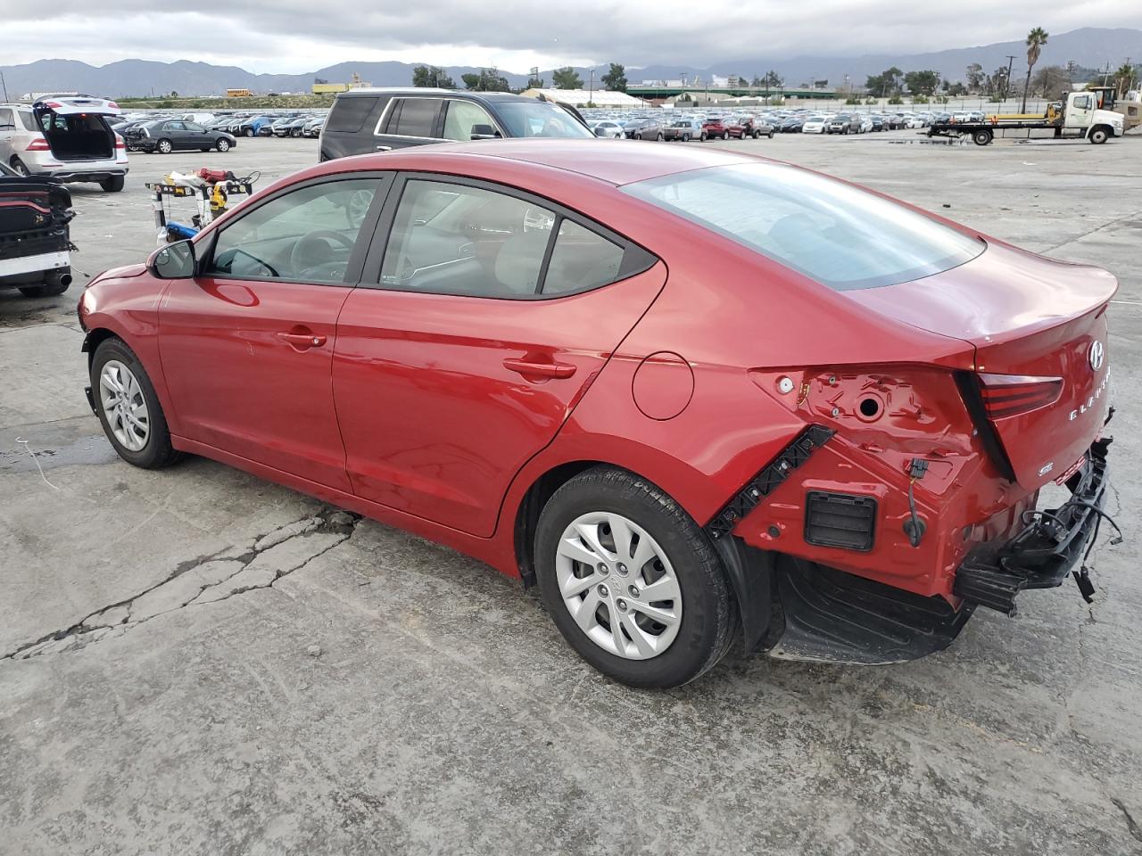 2019 Hyundai Elantra Se vin: 5NPD74LF5KH433663