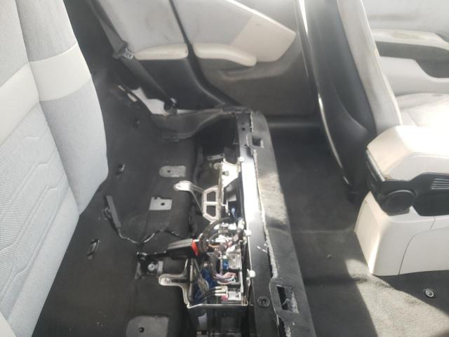 2017 BMW i3 - Image 10