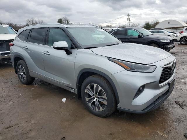 VIN 5TDHZRBH3MS154012 2021 Toyota Highlander, Xle no.4