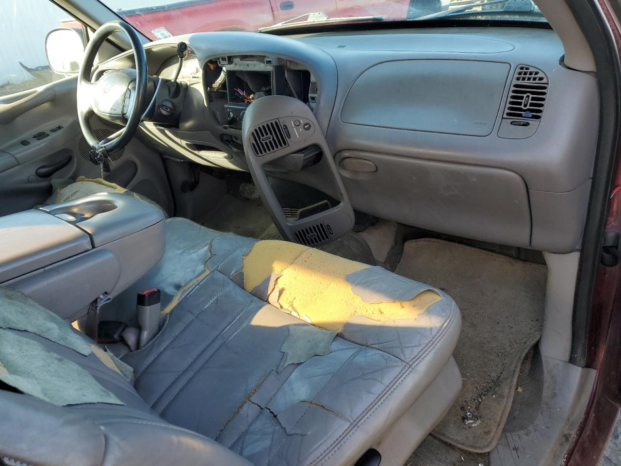 1FTDX1764VNC73787 1997 Ford F150