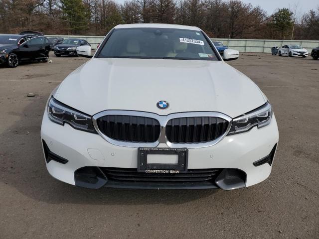 3MW5R7J0XN8C46048 BMW 3 Series 330XI 5