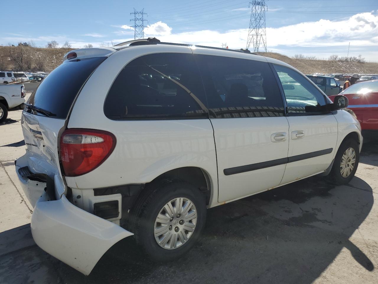 1A4GJ45R57B121027 2007 Chrysler Town & Country Lx