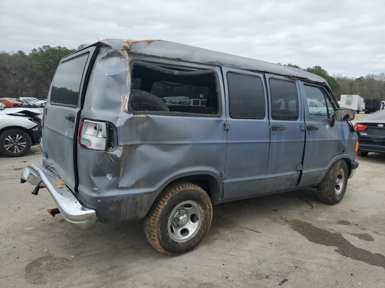 Lot #2970116289 1996 DODGE RAM WAGON