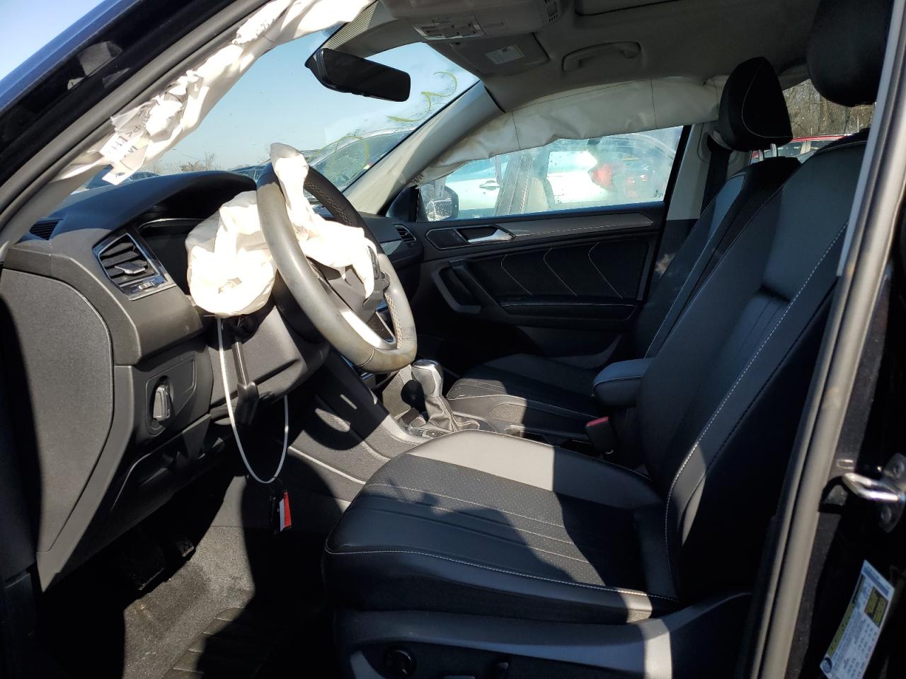 3VV2B7AX9NM107674 2022 Volkswagen Tiguan Se