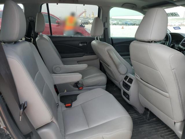 2019 HONDA PILOT TOUR - 5FNYF5H6XKB000793