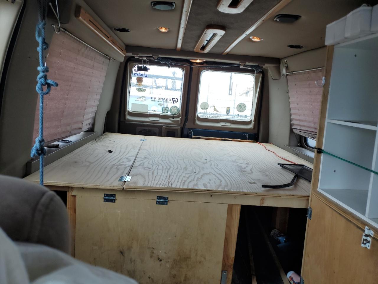 1fdre14lx4ha70398 1FDRE14LX4HA70398 2004 Ford Econoline E150 Van