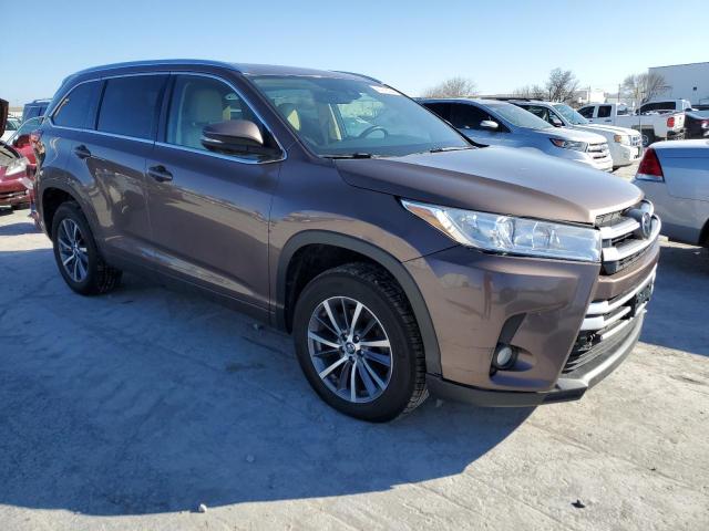 VIN 5TDKZRFH8HS218227 2017 TOYOTA HIGHLANDER no.4