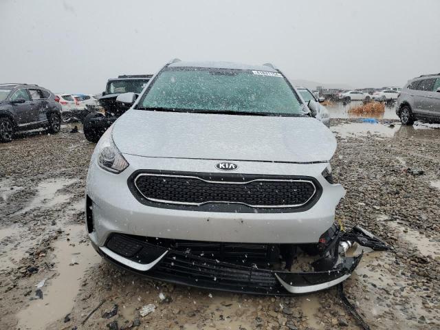 KNDCB3LC7K5322333 2019 KIA NIRO-4