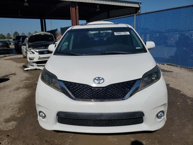 2016 TOYOTA SIENNA SE 5TDXK3DC4GS719578