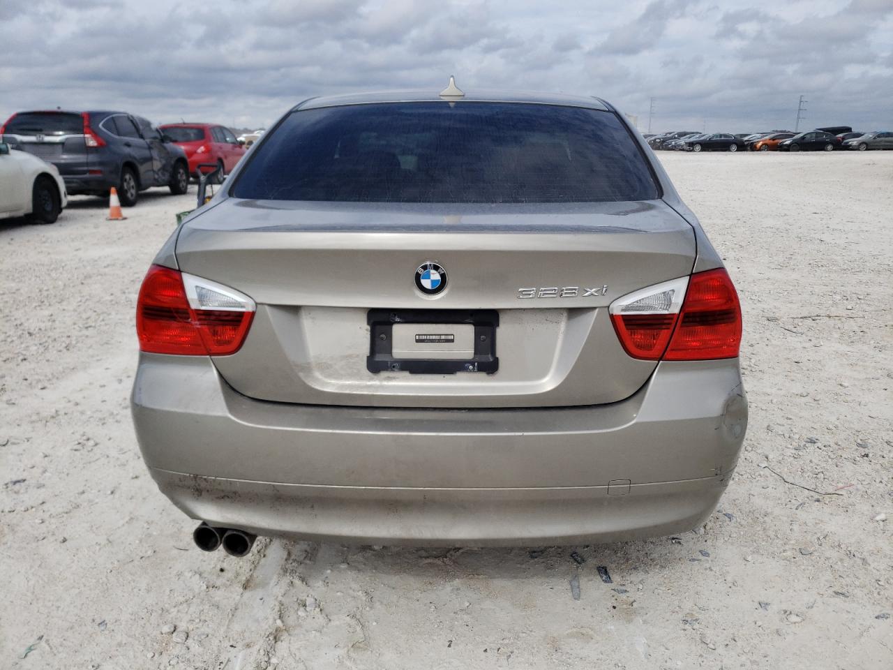 WBAVC93548K041592 2008 BMW 328 Xi