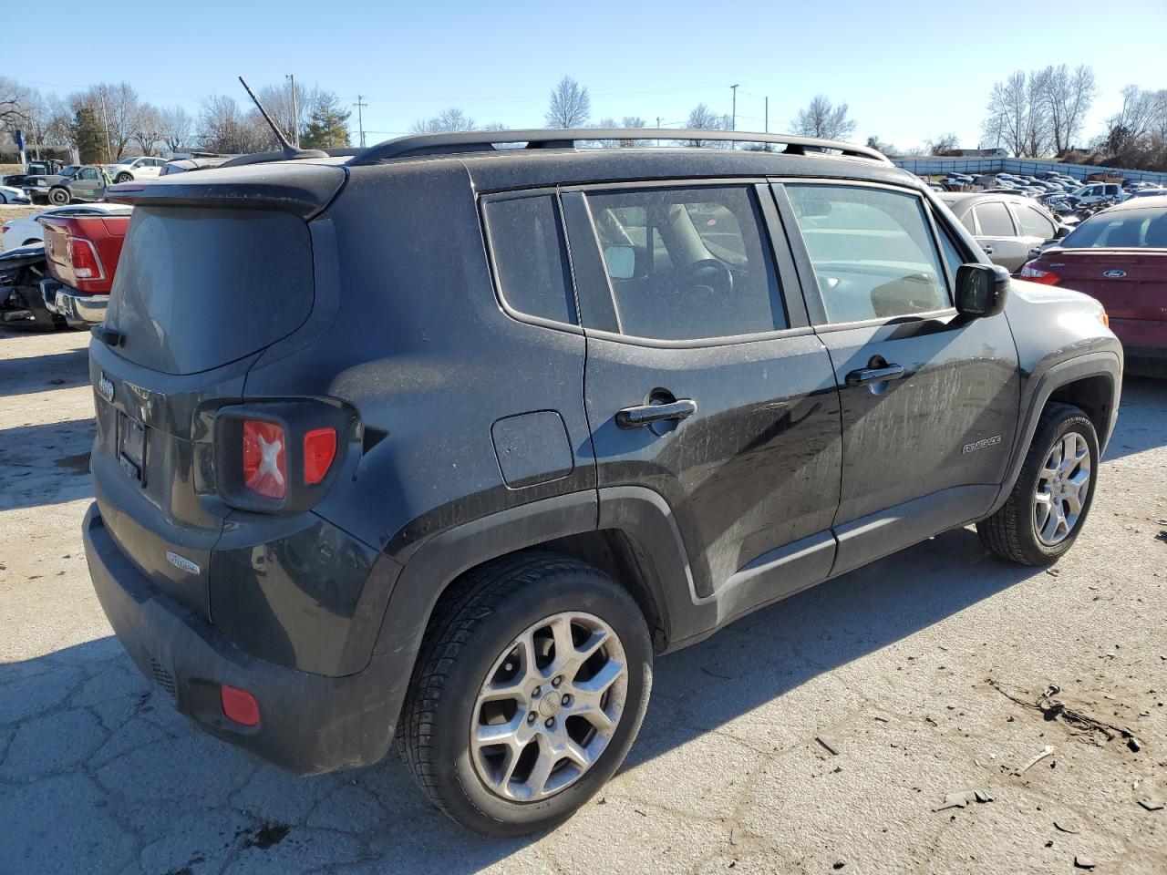 2016 Jeep Renegade Latitude vin: ZACCJBBT0GPD80443