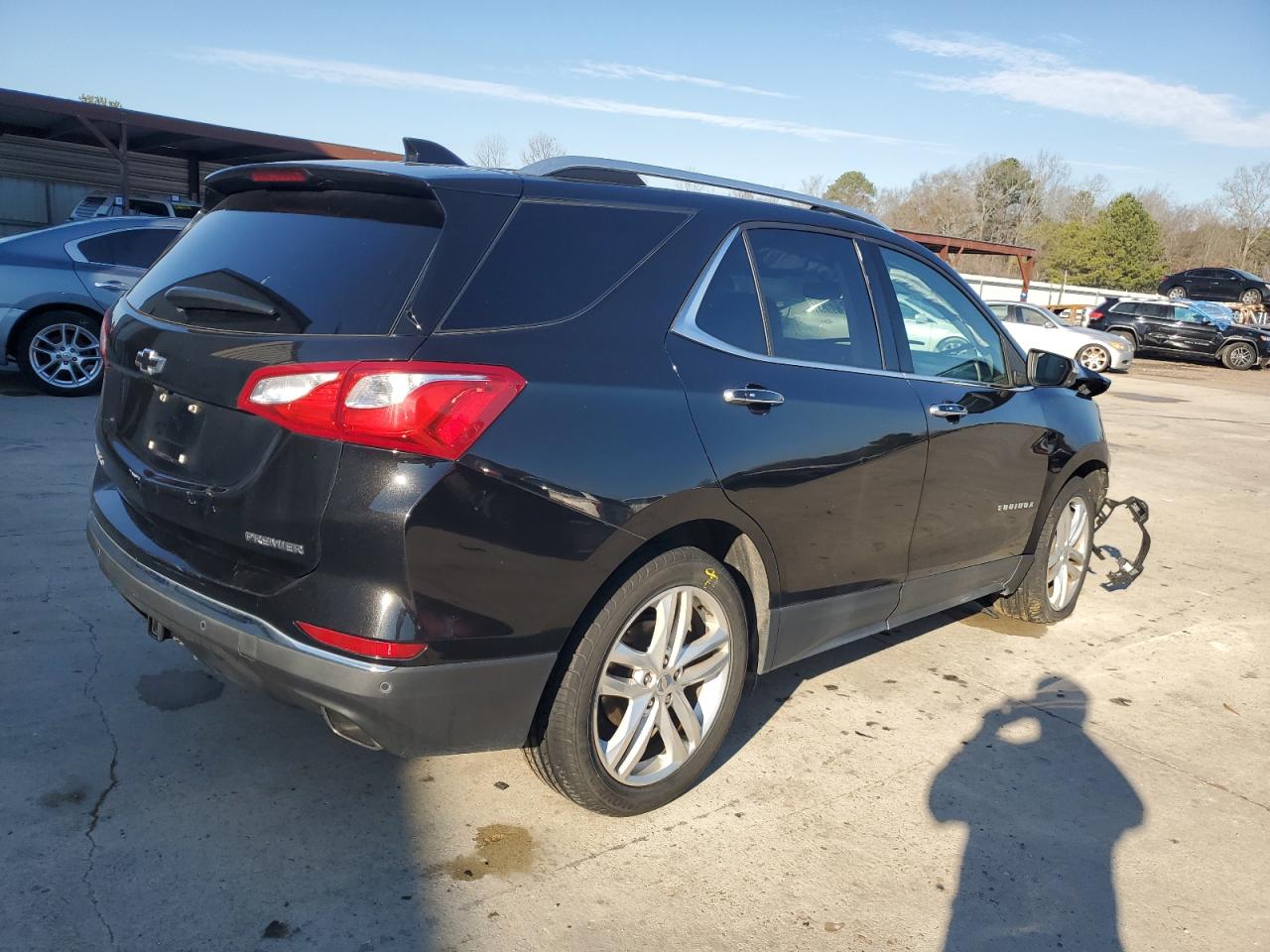 3GNAXPEX5KL268182 2019 Chevrolet Equinox Premier