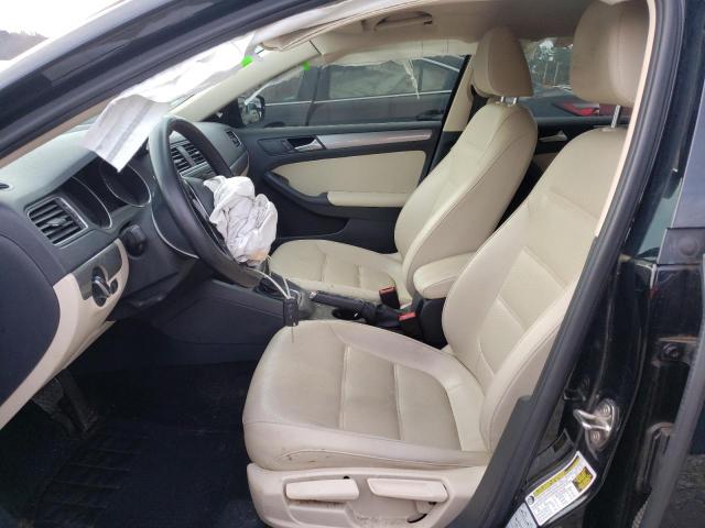 2018 VOLKSWAGEN JETTA SE 3VWDB7AJ2JM257796