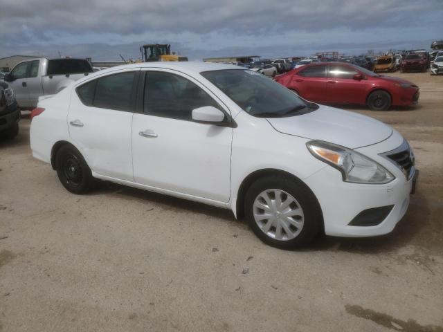 2015 NISSAN VERSA S 3N1CN7AP0FL925010