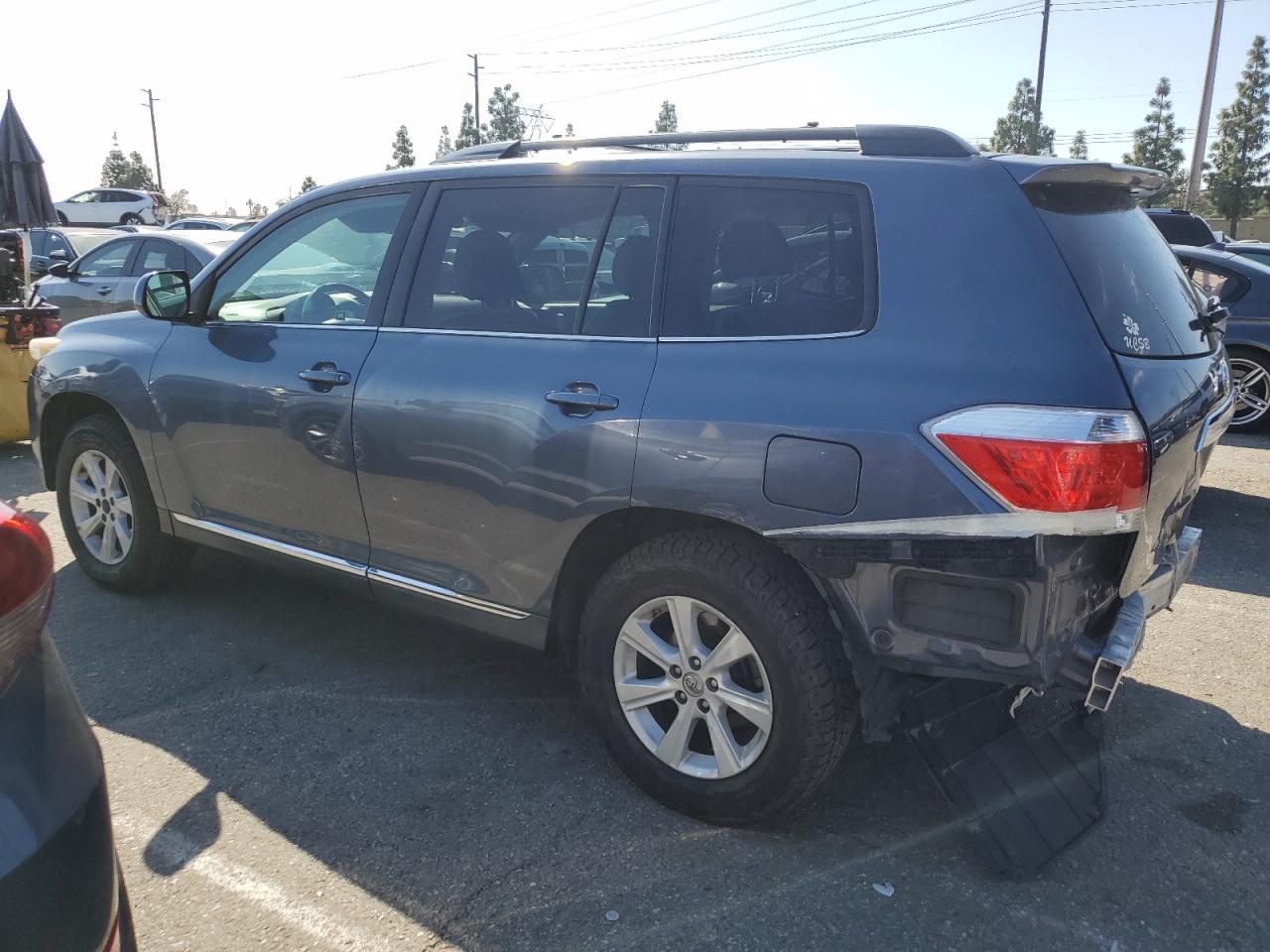 5TDZK3EH1CS076636 2012 Toyota Highlander Base