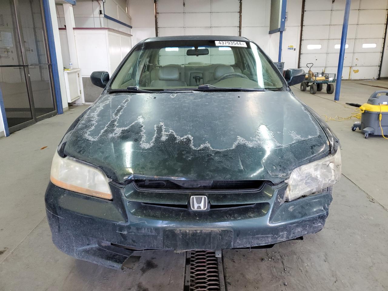 1HGCG1654XA053064 1999 Honda Accord Ex