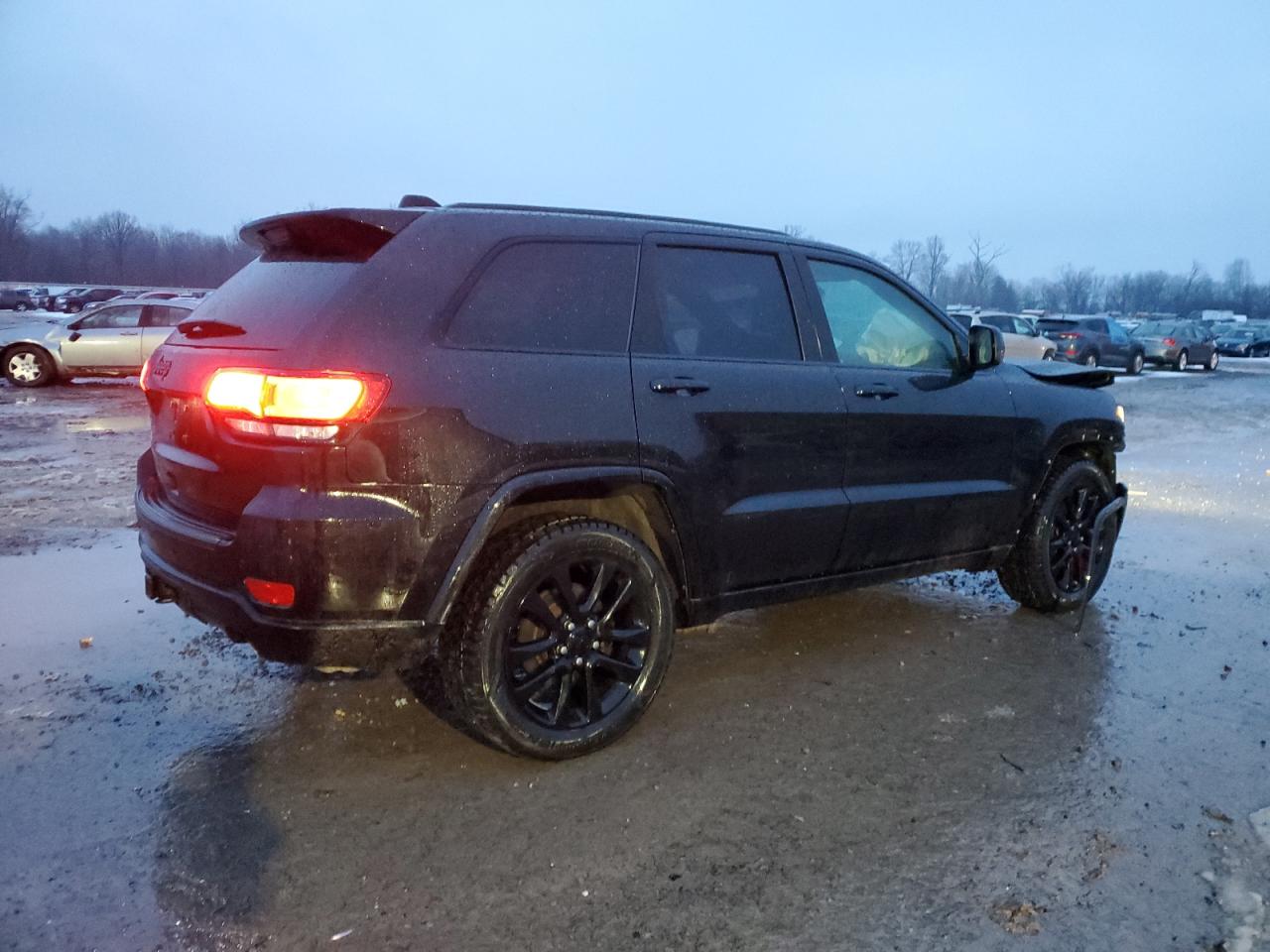 2020 Jeep Grand Cherokee Laredo vin: 1C4RJFAG3LC200618