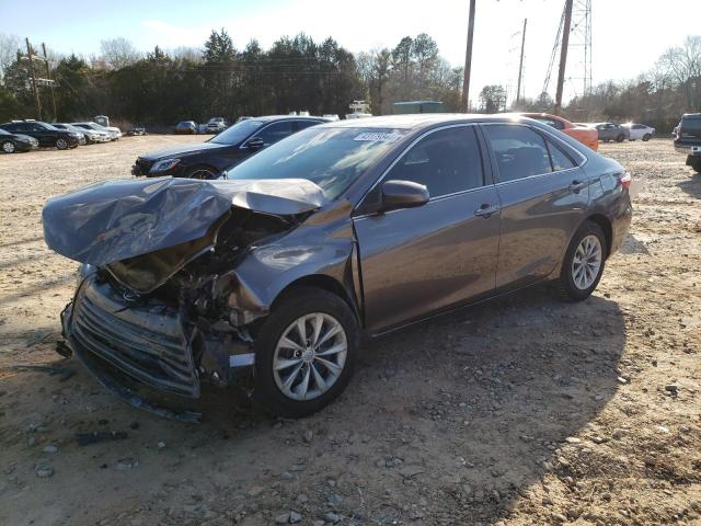 Lot #2507584073 2017 TOYOTA CAMRY LE salvage car