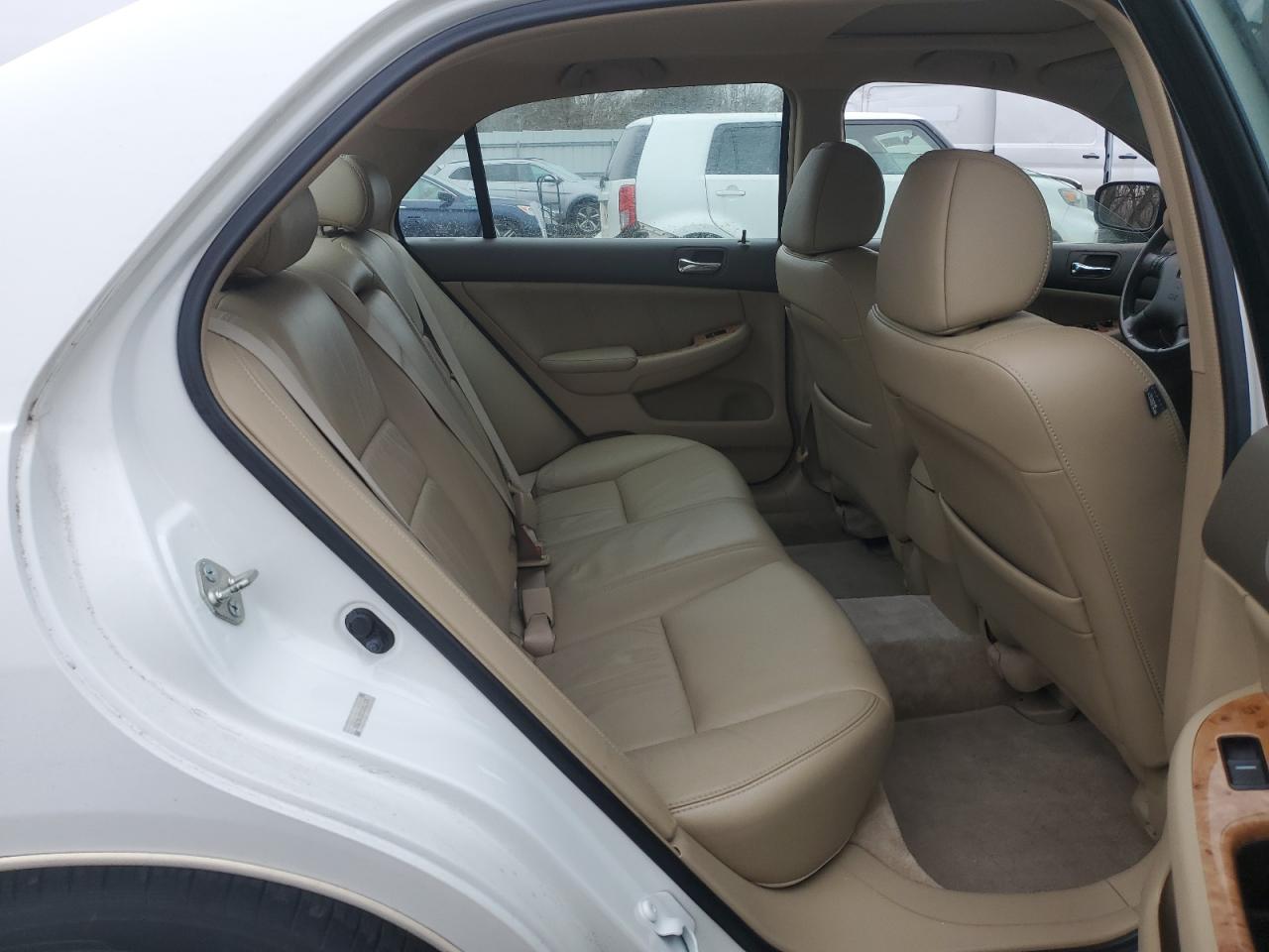 1HGCM66555A052329 2005 Honda Accord Ex