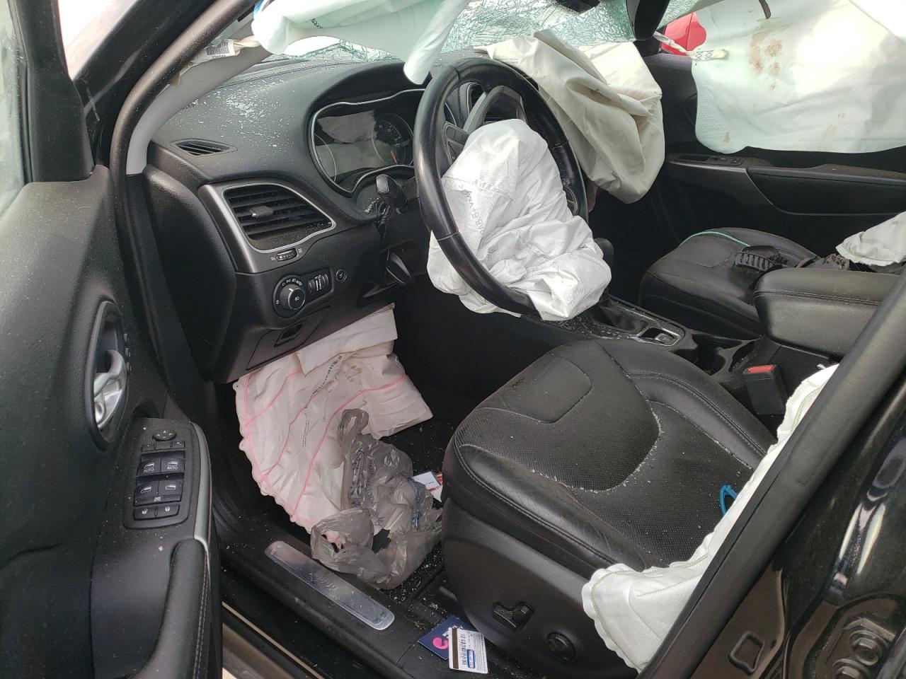 1C4PJMDX6KD480180 2019 Jeep Cherokee Limited