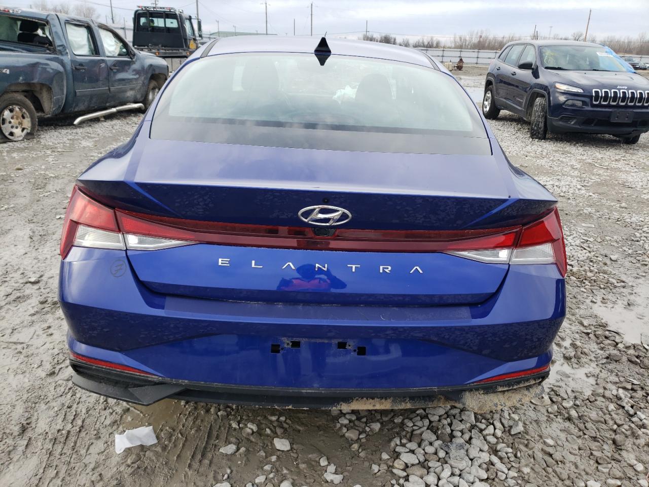 KMHLS4AG6PU404820 2023 Hyundai Elantra Sel