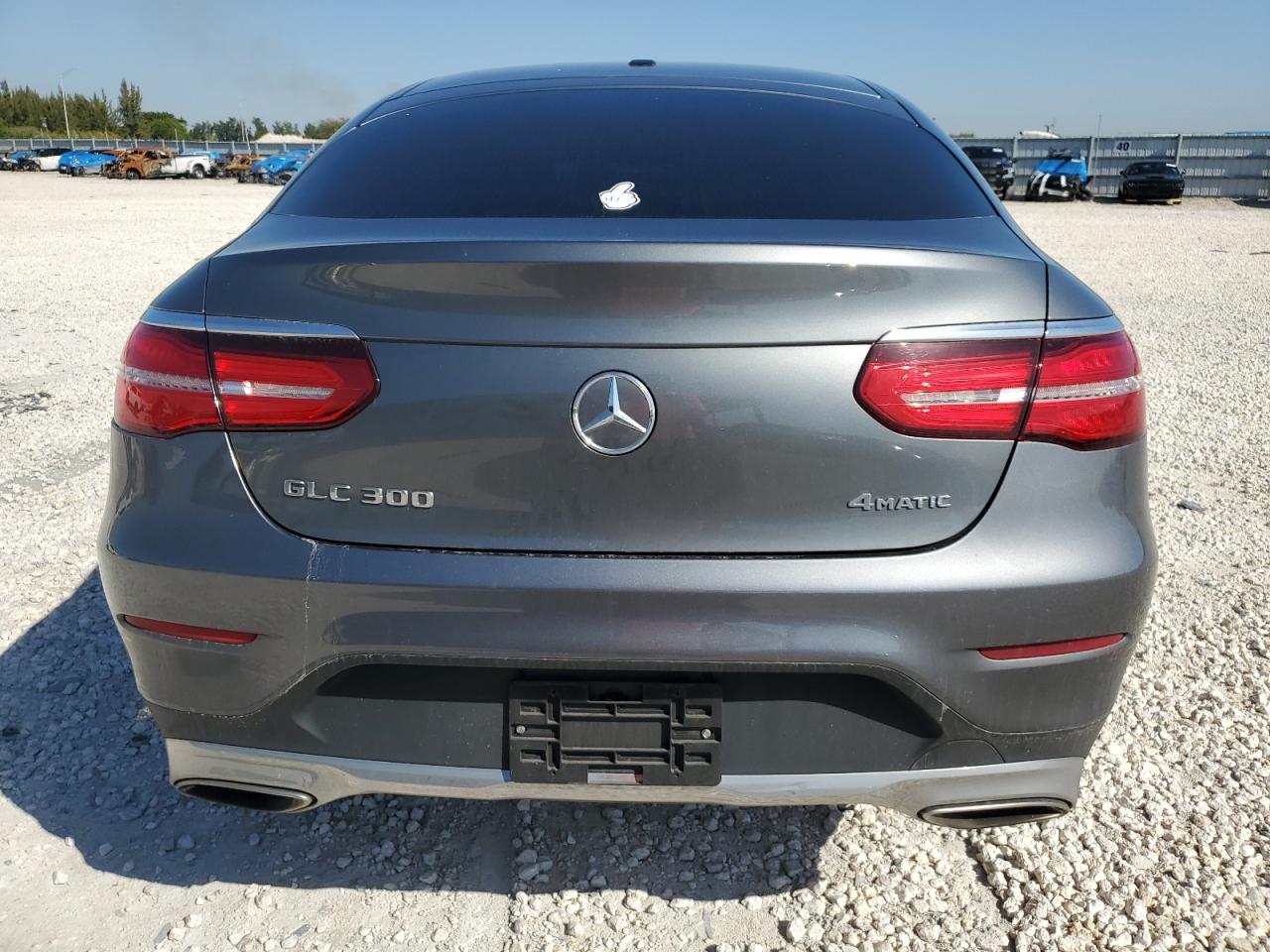 WDC0J4KB3JF327388 2018 Mercedes-Benz Glc Coupe 300 4Matic