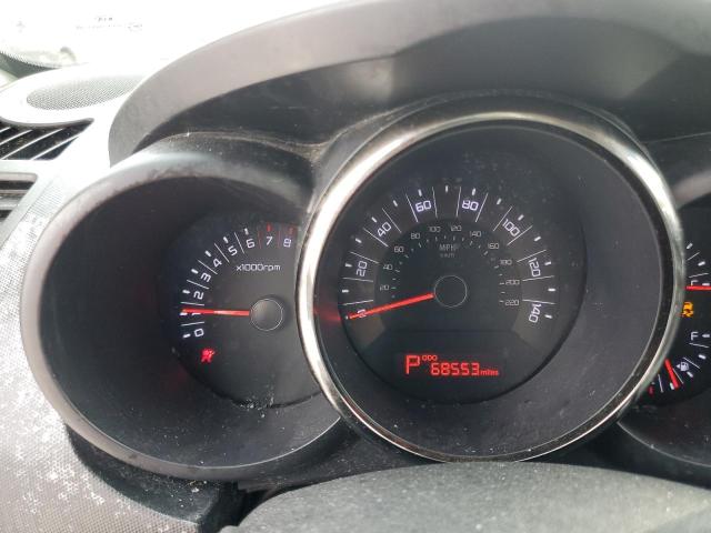 2011 Kia Soul + VIN: KNDJT2A23B7710642 Lot: 44390284