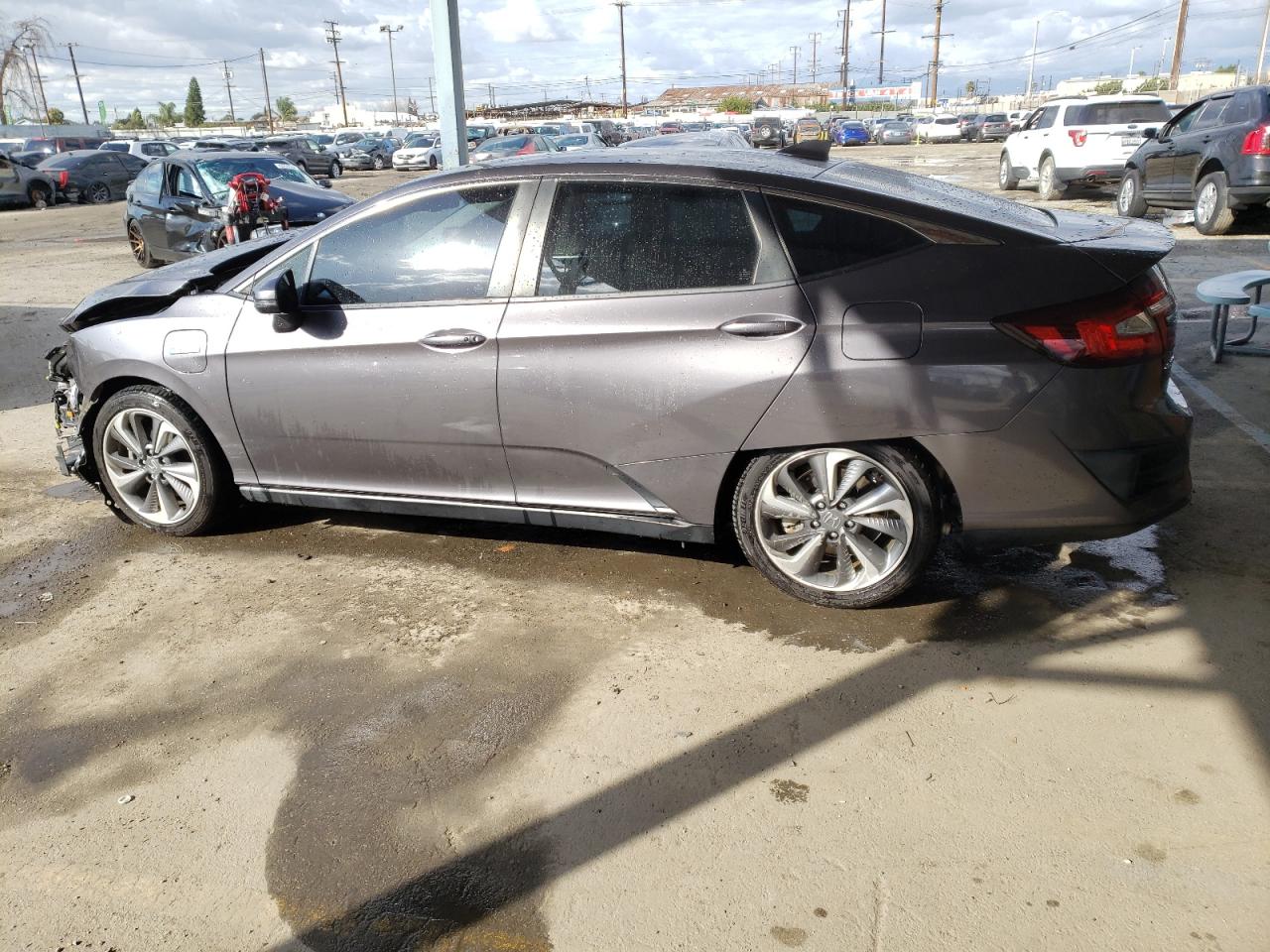 2018 Honda Clarity Touring vin: JHMZC5F37JC000881