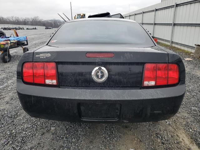 2005 Ford Mustang VIN: 1ZVFT80N455150132 Lot: 39216102