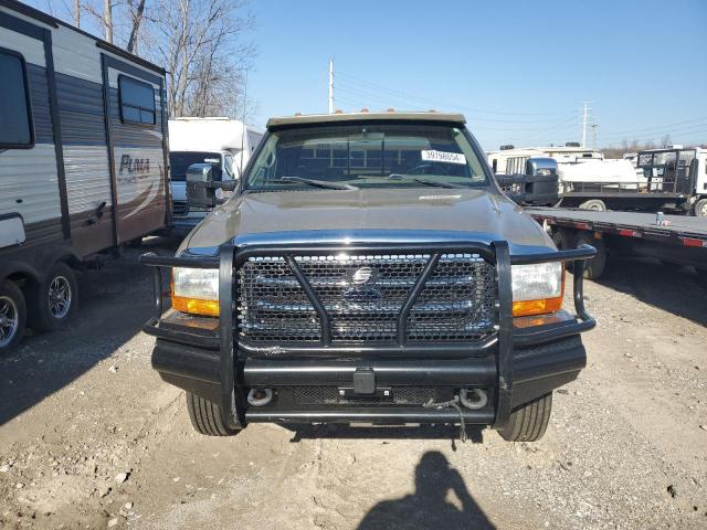 2001 Ford F550 Super Duty VIN: 1FDAW56F11EA59232 Lot: 39798654