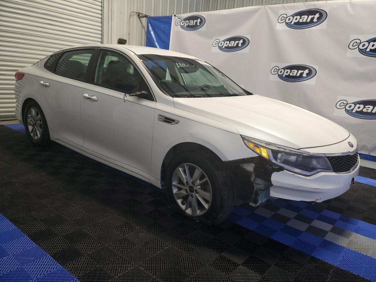 2016 Kia Optima Lx vin: KNAGT4L32G5086280