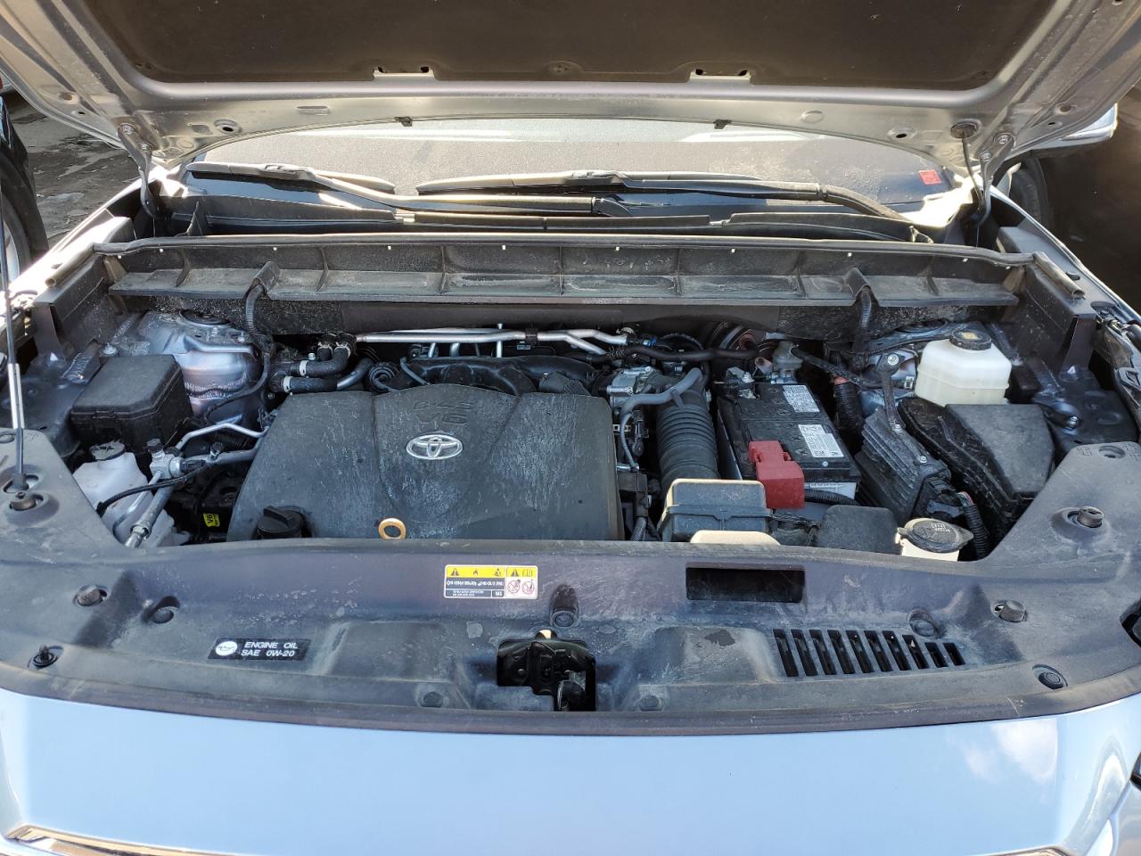 5TDDZRBH2NS206200 2022 Toyota Highlander Limited