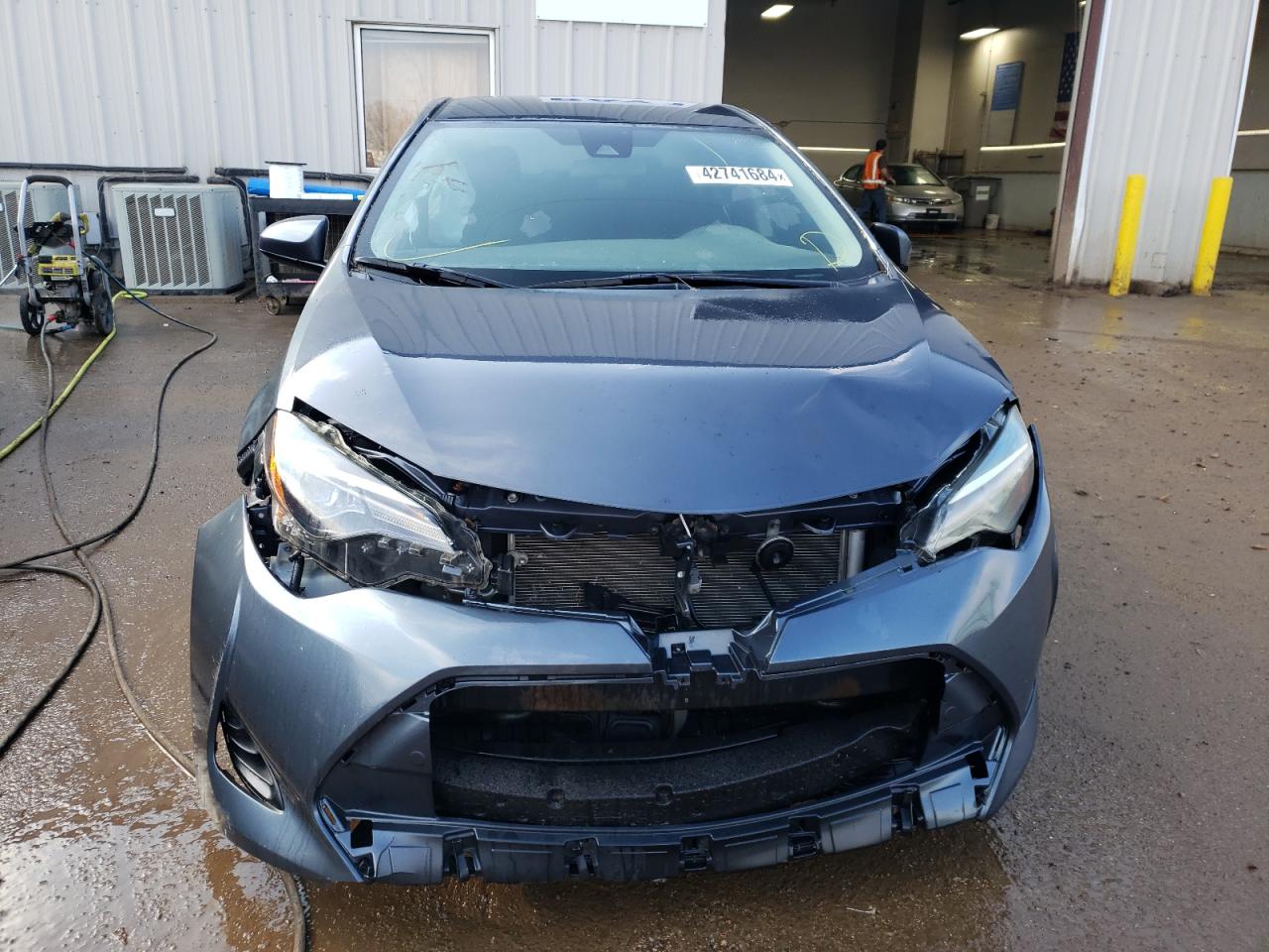 5YFBURHE4JP752194 2018 Toyota Corolla Le