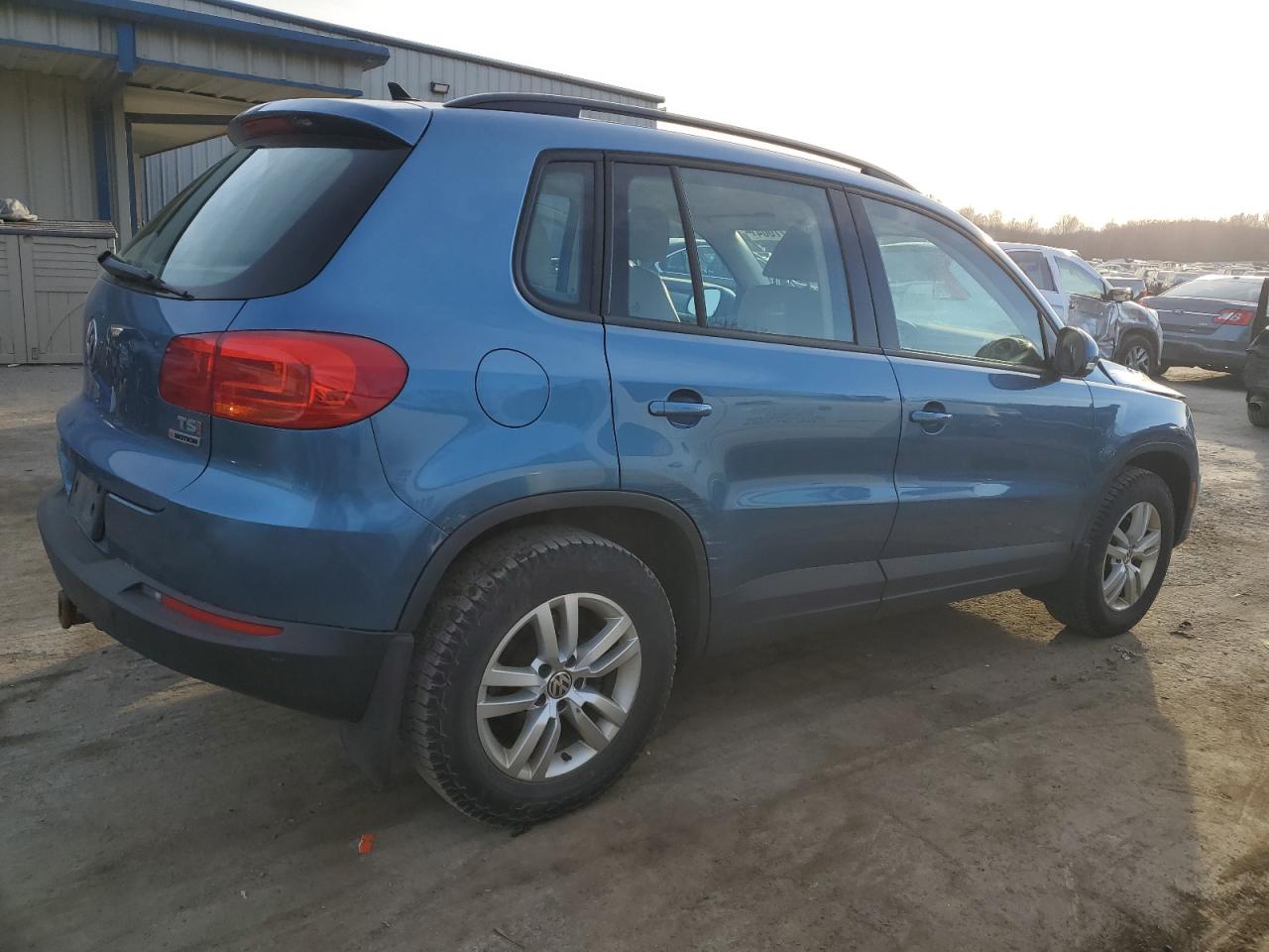 WVGBV7AX7HK024659 2017 Volkswagen Tiguan S