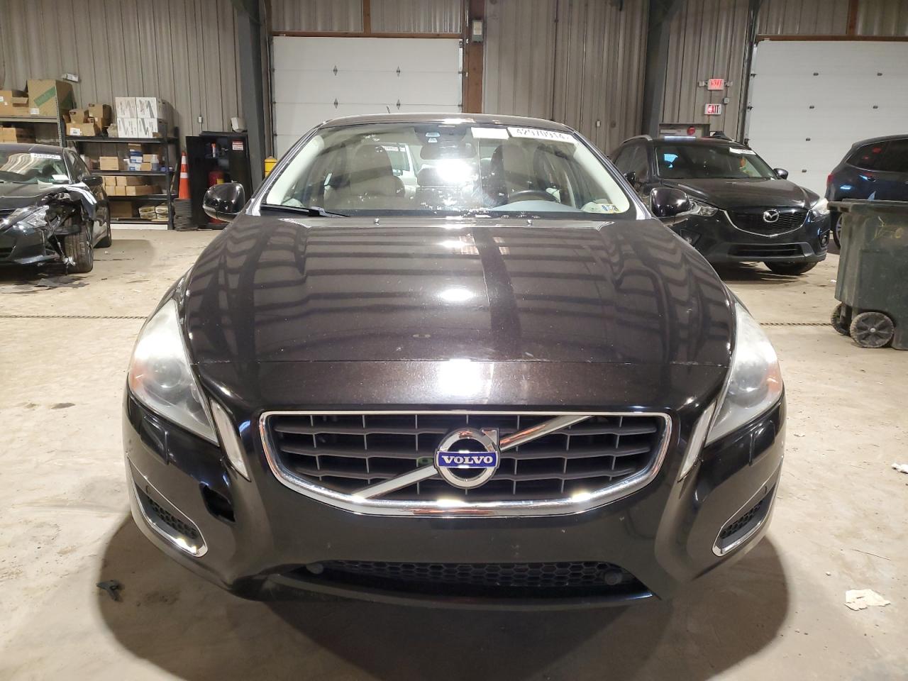 yv1612fhxd2185548 YV1612FHXD2185548 2013 Volvo S60 T5