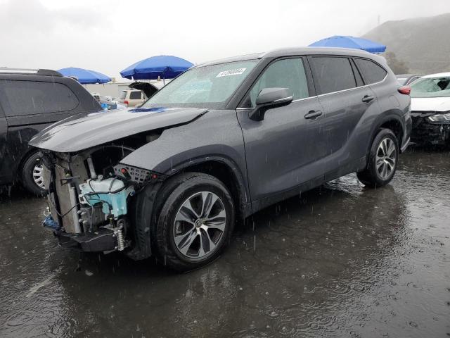 VIN 5TDHZRAH0MS063863 2021 Toyota Highlander, Xle no.1