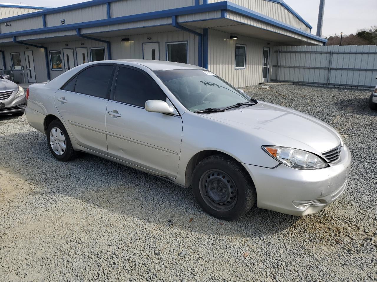 4T1BE32K54U892623 2004 Toyota Camry Le